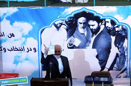 محمدجواد ظریف و همسرش پای صندوق رای