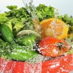 شستشوی سبزیجات و میوه ها با محلول