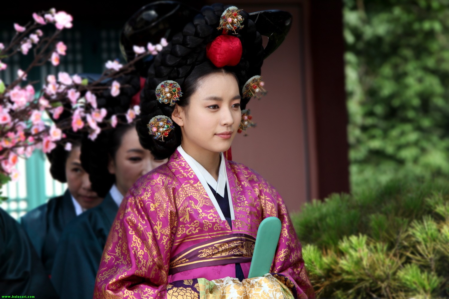 بیوگرافی هان هیو جوو بازیگر سریال کره ای افسانه دونگ یی