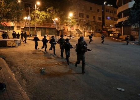 زخمی شدن 5 فلسطینی در حملات صهیونیستها به کرانه باختری