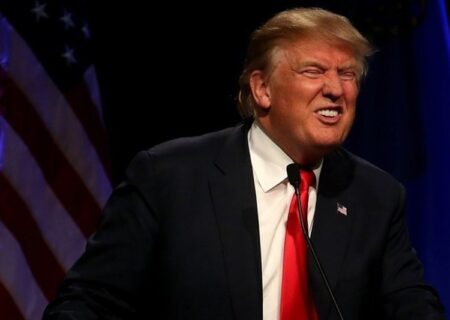تایمز: ترامپ در حال فرورفتن در باتلاق خود ساخته در غرب آسیاست