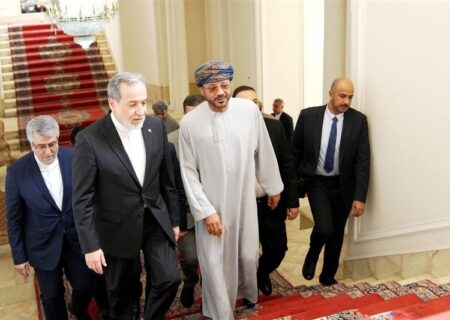 استقبال عراقچی از وزیر امور خارجه عمان