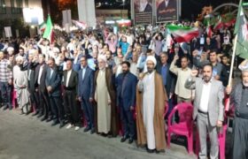 تداوم اجتماع شبانه کردستانی ها در میدان