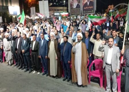 تداوم اجتماع شبانه کردستانی ها در میدان