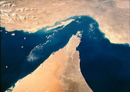 ادامه توهمات رئیس جمهور آمریکا درباره تنگه هرمز