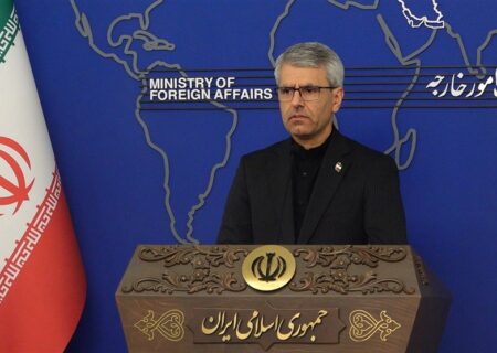 بقایی: انصارالله بازیگری مستقل است و از کسی دستور نمی‌گیرد