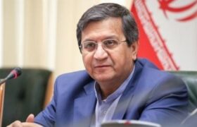 همتی: بانک مرکزی به‌موقع و با قدرت در بازار ارز مداخله می کند