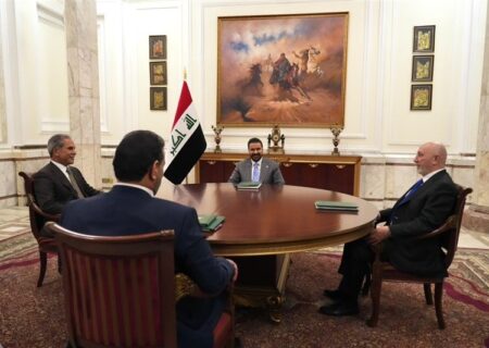 سران سه قوه عراق خواستار معافیت فرودگاه نجف از تحریم‌ ضد ایرانی شدند