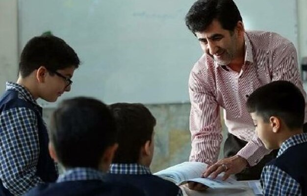 کمبود ۲۲۰۰ معلم در مدارس زنجان؛ ۹۷ درصد دانش‌آموزان ثبت‌نام کردند