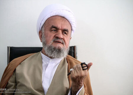 آیت‌الله اسلامی:ایستادگی مردم مانع باقی‌ماندن خاک ایران در دست دشمن شد