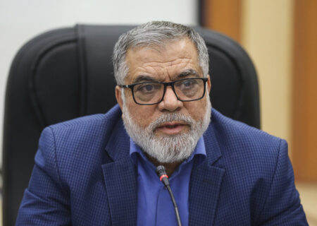 ولایتمدار: افزایش قیمت بنزین در شرایط فعلی به صلاح کشور نیست