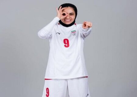 ملی‌پوش فوتسال زنان ایران راهی عمان شد