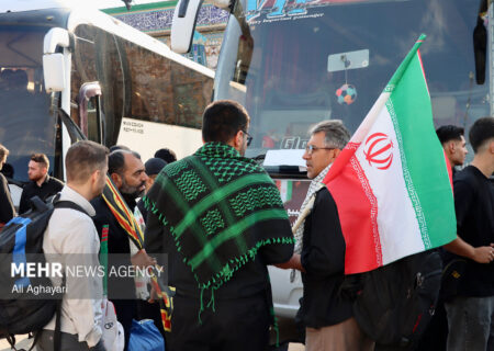 ۴۰ دختر دانشجوی سیستان و بلوچستان مهمان امام رضا(ع) شدند