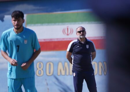 حسین عبدی از سرمربیگری تیم فوتبال امید استعفا داد
