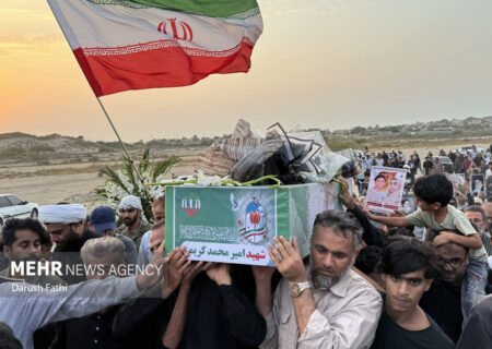 تشییع پیکر پنجمین شهید عروسی بندرکوهستک در هرمزگان
