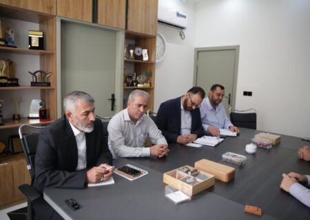 سردار دشتی:خاطرات شهدای مدافع سلامت به الگویی برای نسل امروز تبدیل شود