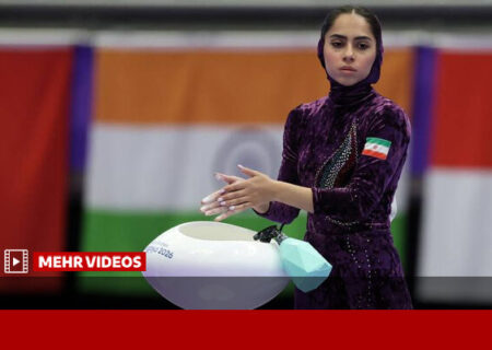 اجرای هنگامه هادیانی در مسابقات ژیمناستیک بازیهای آسیایی ناگویا
