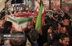 وداع باشکوه مشهدی‌ها با سردار شهید«حسین ظریفی»