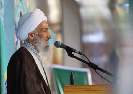 وحدت مردم و مقاومت نیروهای مسلح عامل اقتدار ایران است