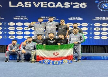 تیم کشتی آزاد امیدهای ایران بر سکوی قهرمانی جهان ایستاد