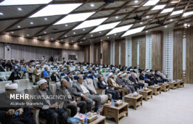 گرامیداشت دانش آموزان و معلمان شهید در اجلاس مدیران مدارس صدرا
